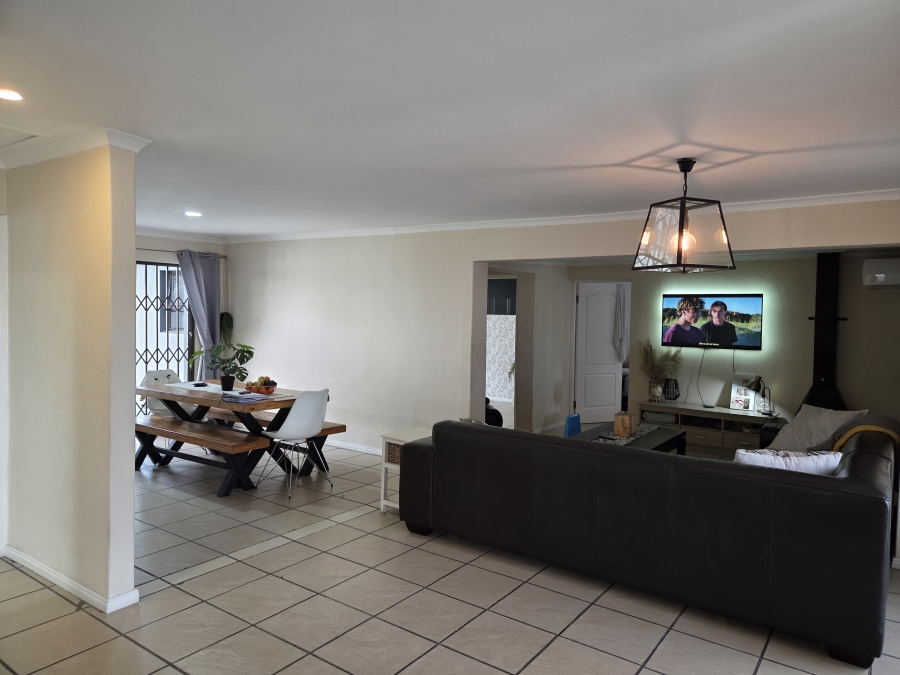 3 Bedroom Property for Sale in Windsor Park Western Cape